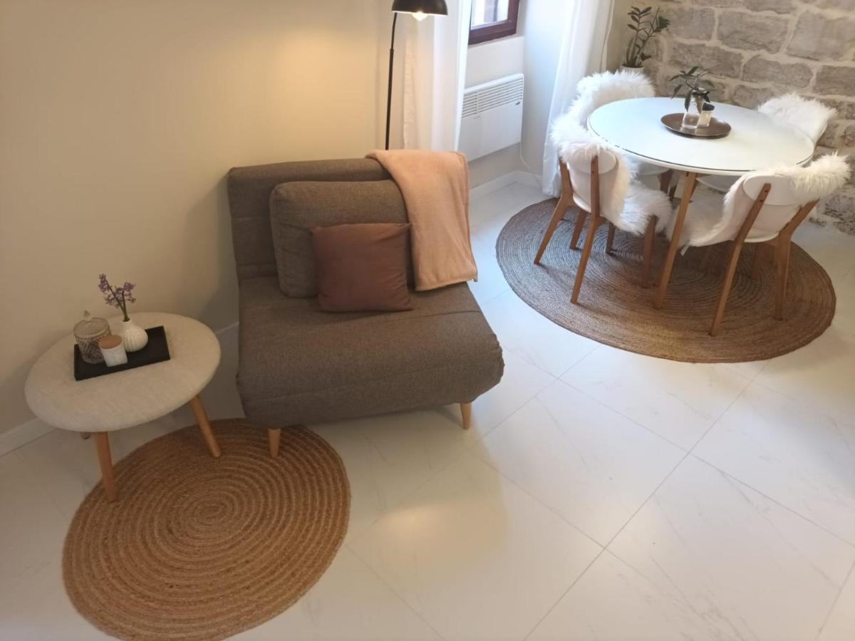 Apartment Leut *