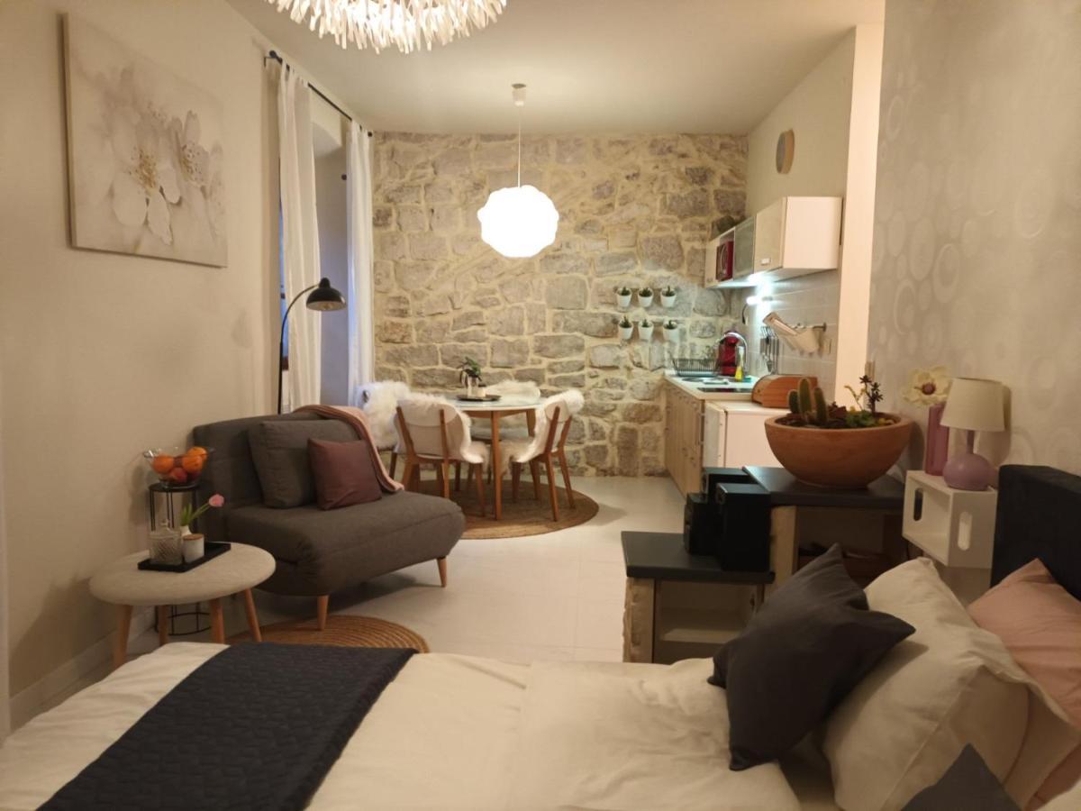 Apartment Leut *