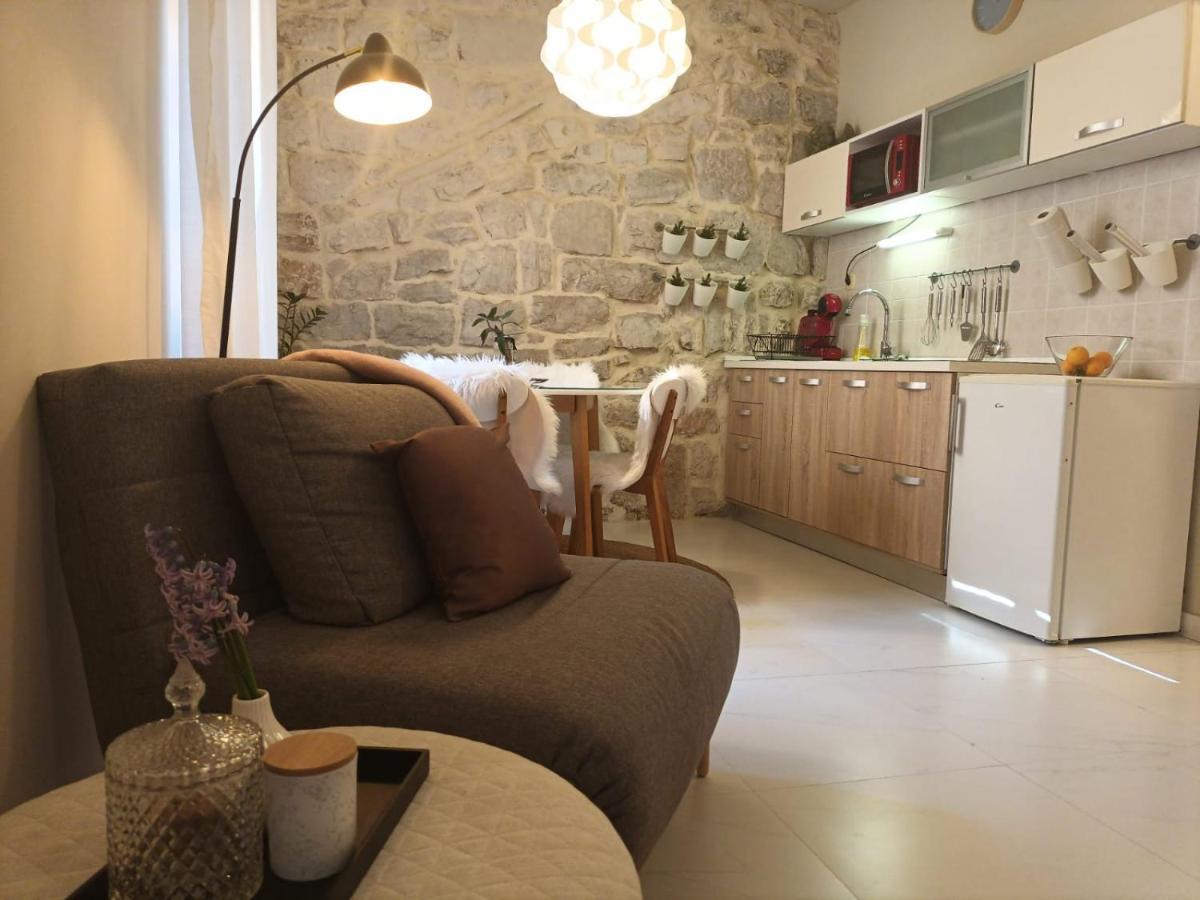 Leut Apartment *